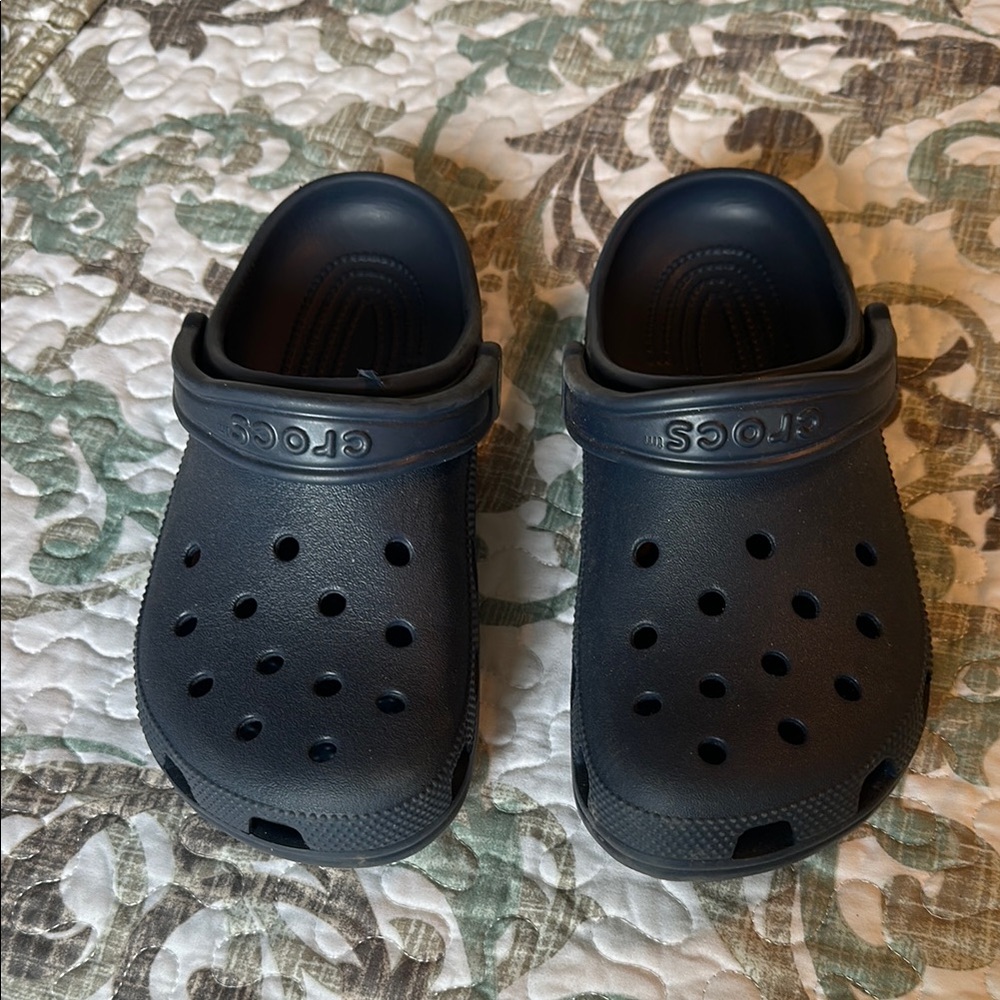 Classic Crocs - Navy Blue